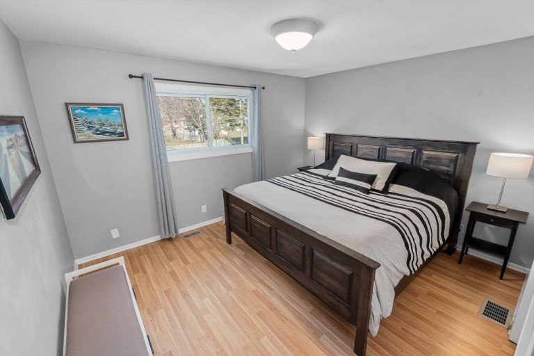 16 Applewood Drive, Belleville, Canada photo 24