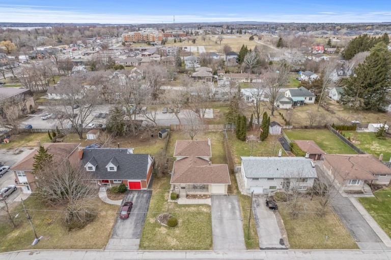 16 Applewood Drive, Belleville, Canada photo 46