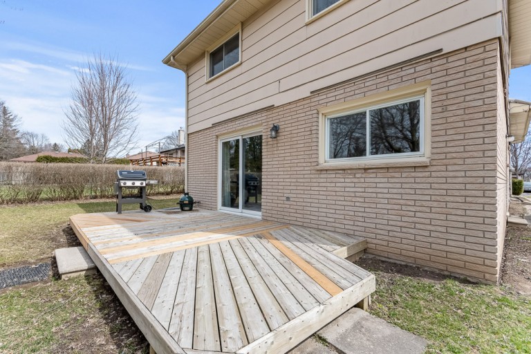 16 Applewood Drive, Belleville, Canada photo 40