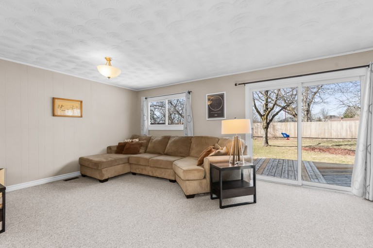 16 Applewood Drive, Belleville, Canada photo 35