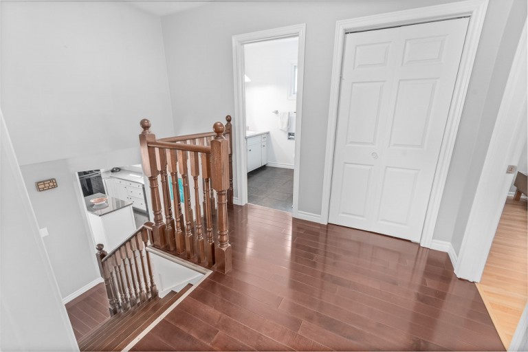16 Applewood Drive, Belleville, Canada photo 23