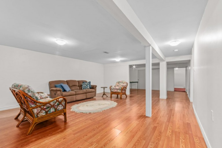 8 Mohawk Ave, Brighton, Canada photo 33