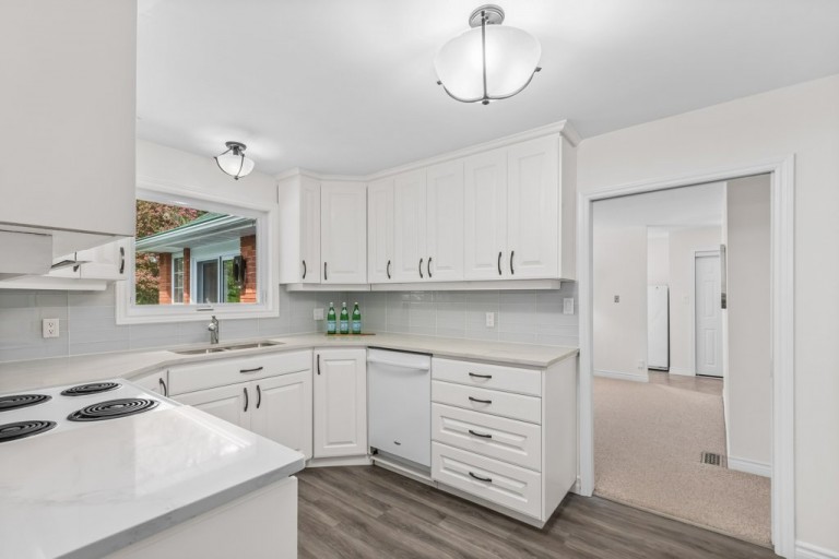 8 Mohawk Ave, Brighton, Canada photo 19