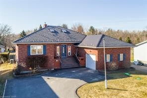 27 Butler St West, Brighton, Ontario, Canada