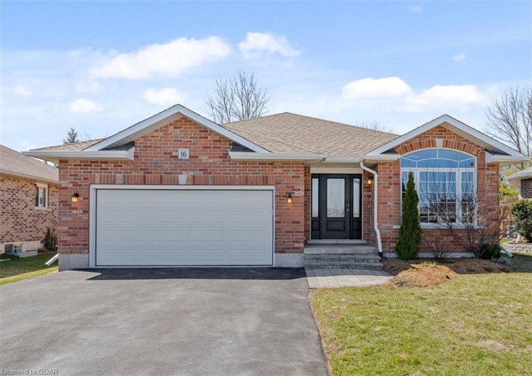 16 Chelsea Crescent, Belleville, Canada