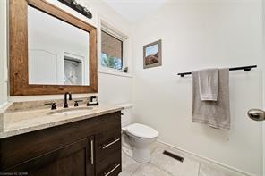16 Chelsea Crescent, Belleville, Canada