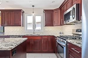 16 Chelsea Crescent, Belleville, Canada