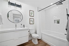 16 Chelsea Crescent, Belleville, Canada