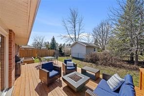 16 Chelsea Crescent, Belleville, Canada
