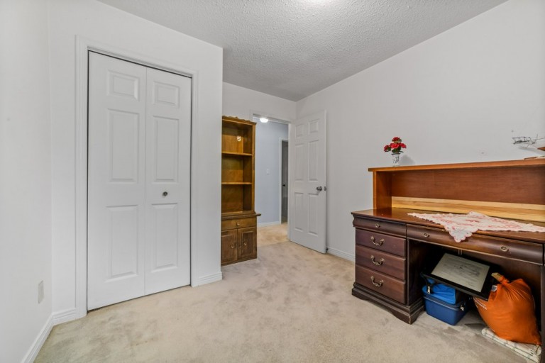 137 Lawson Road, Brighton, Canada photo 25