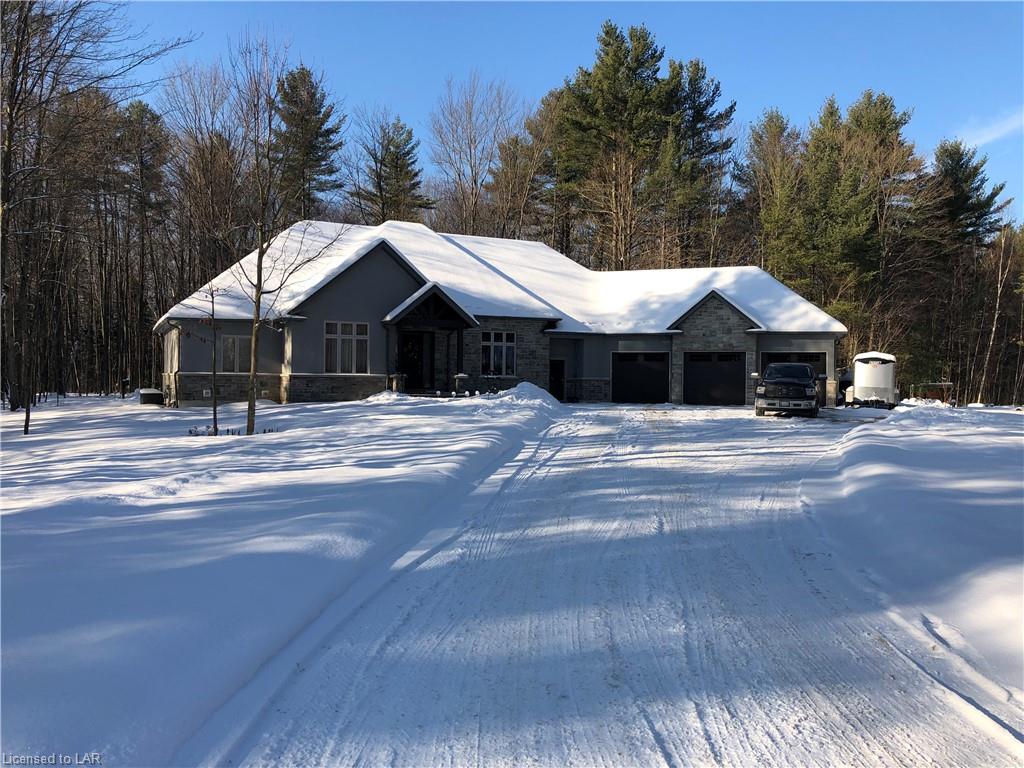 6 LOFTUS Road, Springwater Township Ontario, Canada