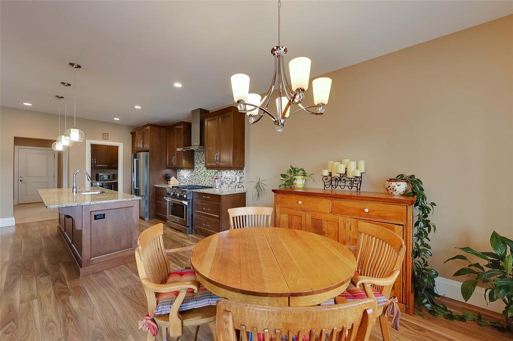 142 SANDPIPER Drive, Sarnia Ontario, Canada