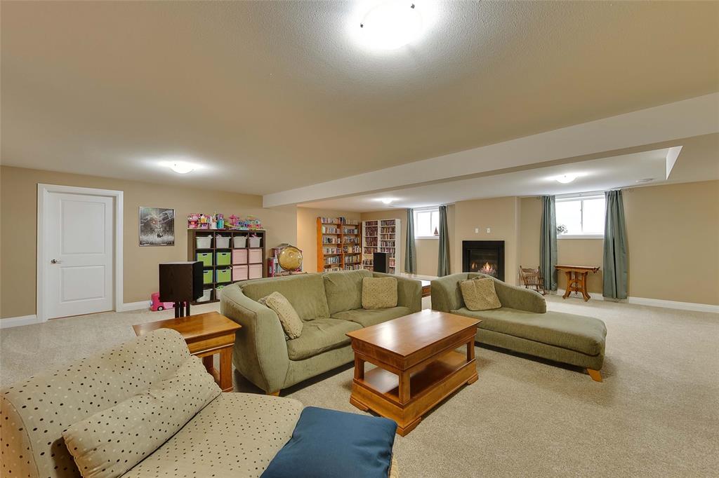 142 SANDPIPER Drive, Sarnia Ontario, Canada