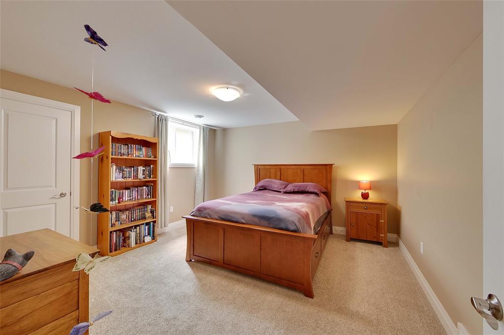142 SANDPIPER Drive, Sarnia Ontario, Canada