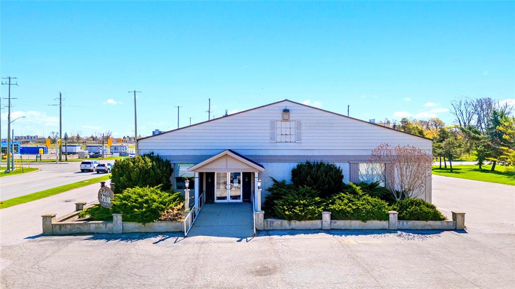 563 FRONT Street, Sarnia, Ontario, Canada photo 4