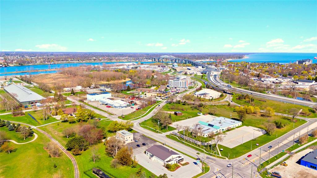 563 FRONT Street, Sarnia, Ontario, Canada photo 8