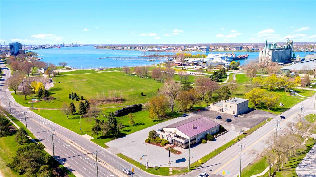563 FRONT Street, Sarnia, Ontario, Canada photo 10
