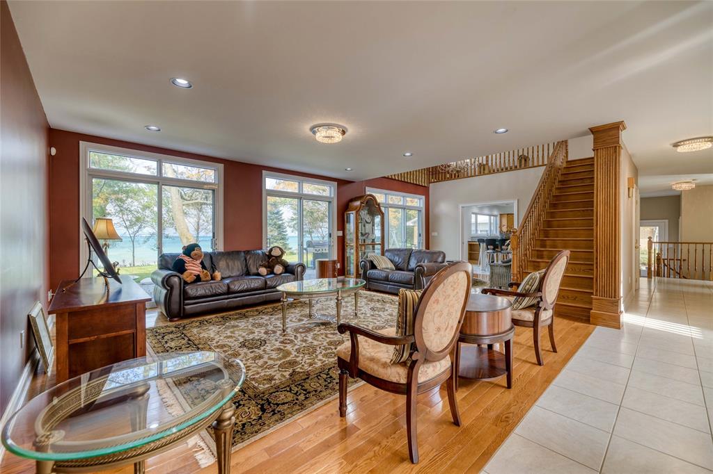 1224 LAKE HURON Parkway, Sarnia, Ontario, Canada