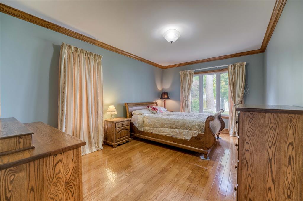 1224 LAKE HURON Parkway, Sarnia, Ontario, Canada