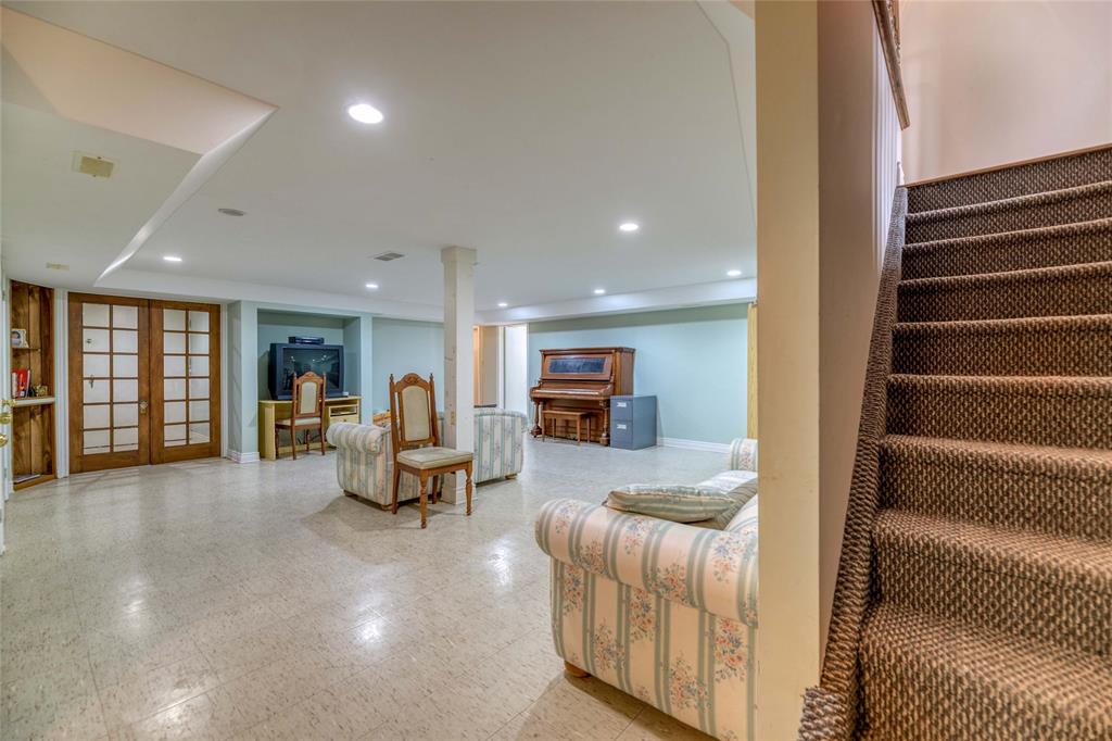 1224 LAKE HURON Parkway, Sarnia, Ontario, Canada