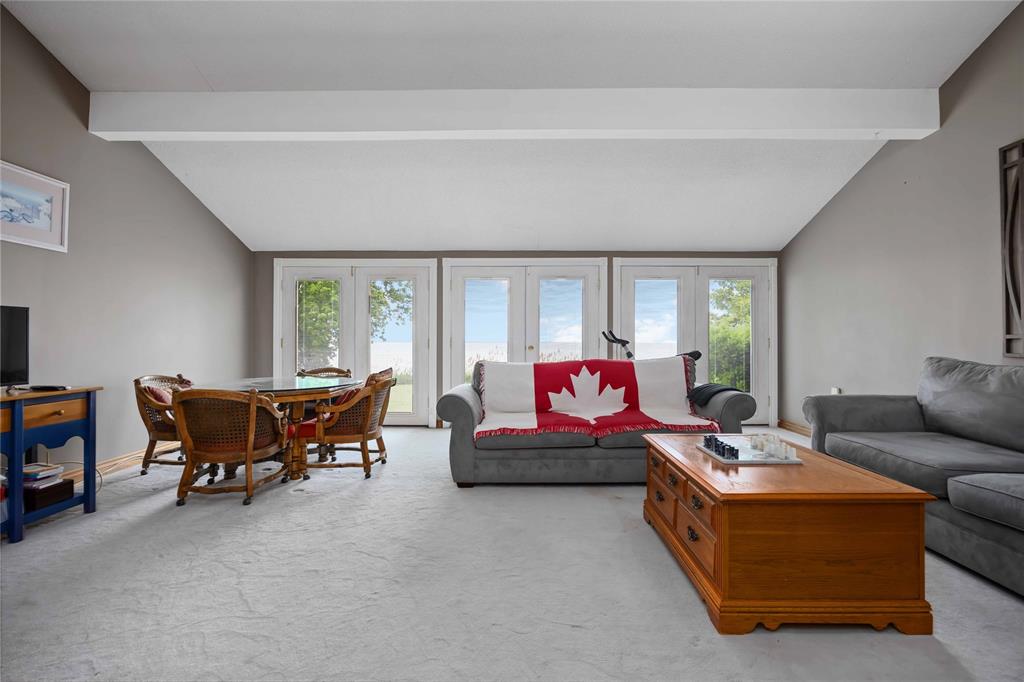 3490 Queen Street, Plympton-Wyoming, Ontario, Canada photo 4