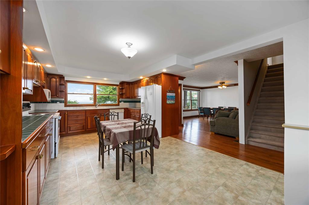 3490 Queen Street, Plympton-Wyoming, Ontario, Canada photo 9