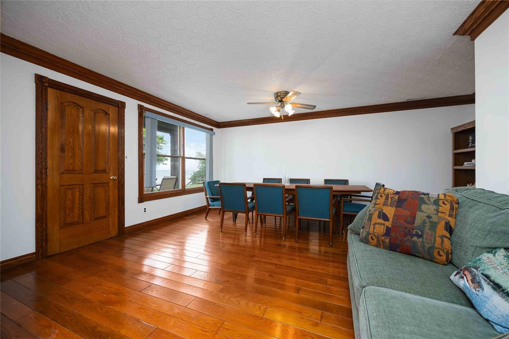 3490 Queen Street, Plympton-Wyoming, Ontario, Canada photo 13