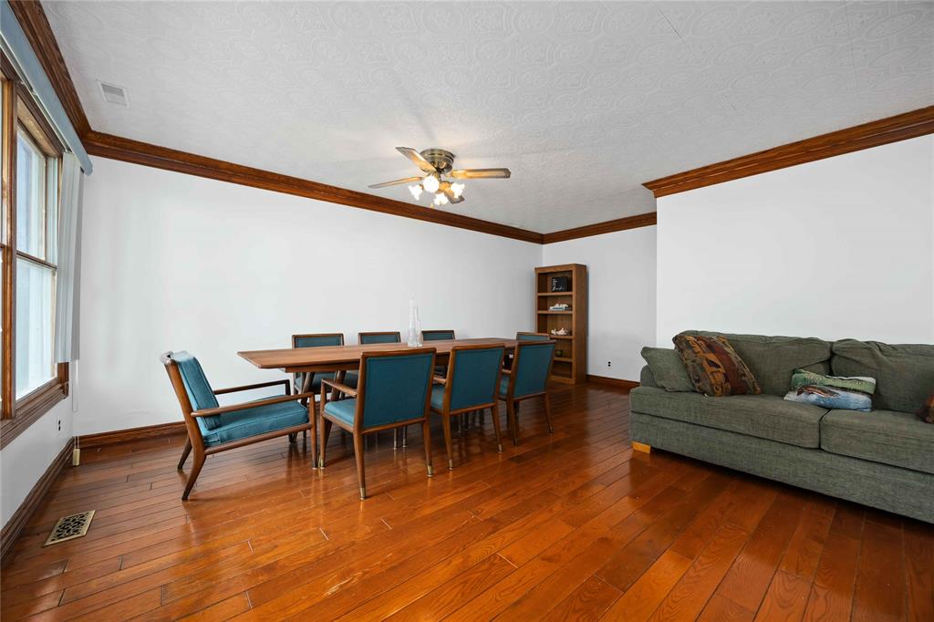 3490 Queen Street, Plympton-Wyoming, Ontario, Canada photo 14