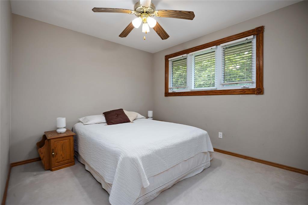 3490 Queen Street, Plympton-Wyoming, Ontario, Canada photo 17