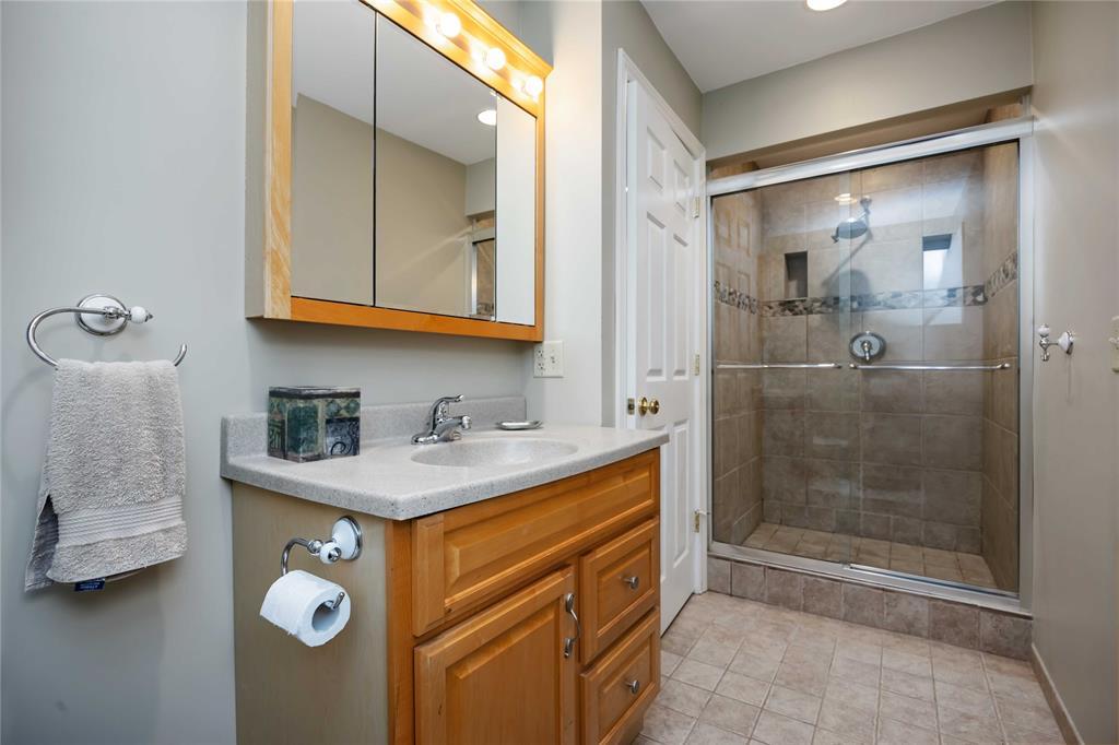 3490 Queen Street, Plympton-Wyoming, Ontario, Canada photo 28