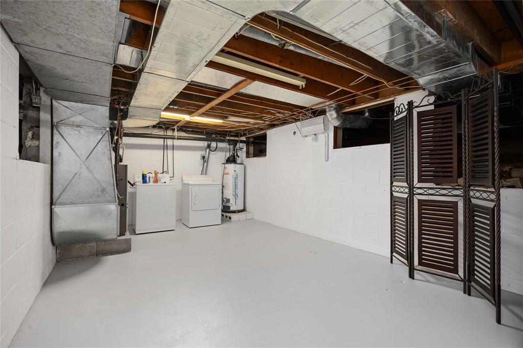 3490 Queen Street, Plympton-Wyoming, Ontario, Canada photo 35