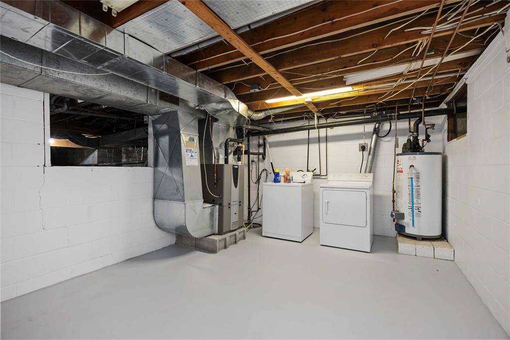 3490 Queen Street, Plympton-Wyoming, Ontario, Canada photo 36