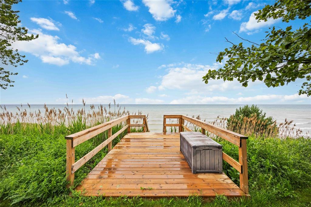 3490 Queen Street, Plympton-Wyoming, Ontario, Canada photo 40