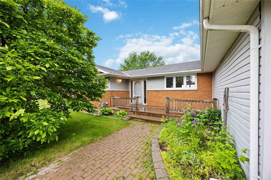 3490 Queen Street, Plympton-Wyoming, Ontario, Canada photo 46