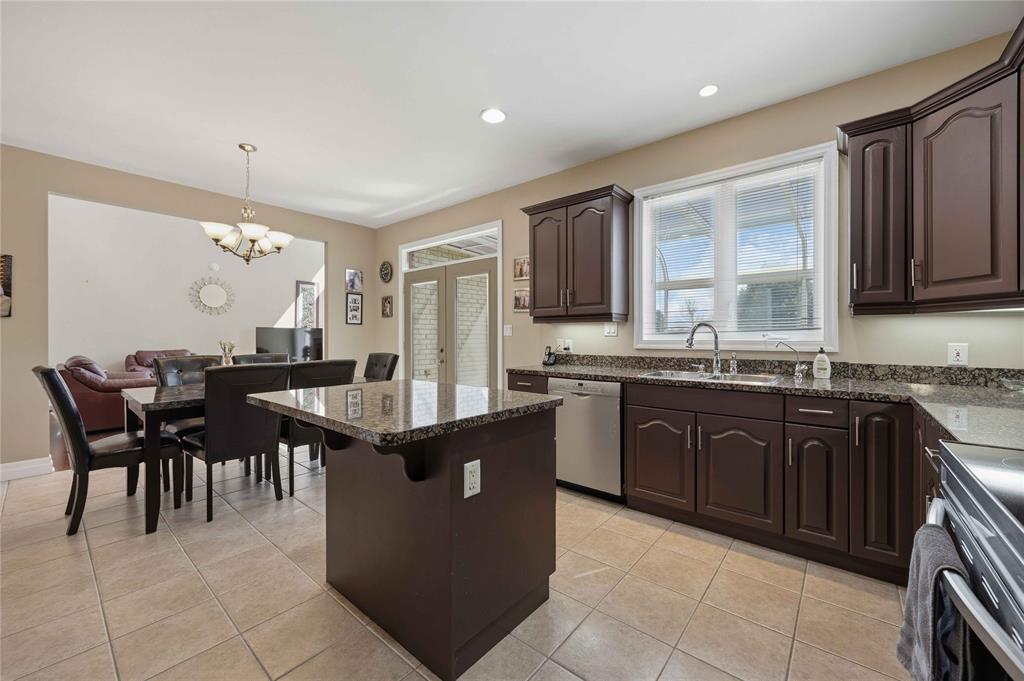 111 Bridlepath Trail, Sarnia, Ontario, Canada photo 11
