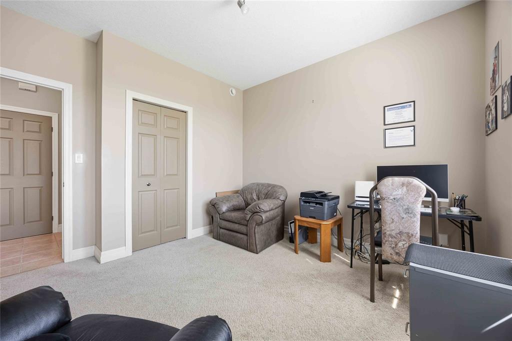 111 Bridlepath Trail, Sarnia, Ontario, Canada photo 12