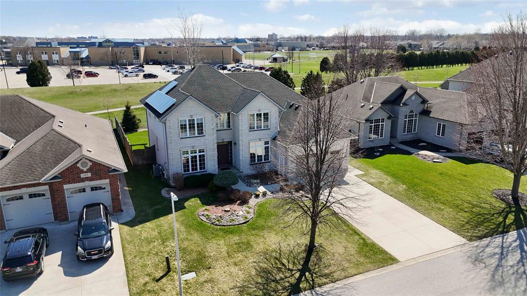 111 Bridlepath Trail, Sarnia, Ontario, Canada photo 31