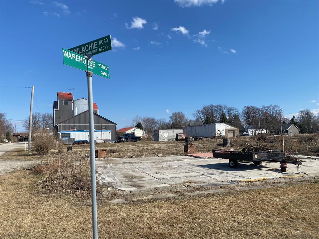 6704 CAMLACHIE Road, Plympton-Wyoming, Ontario, Canada