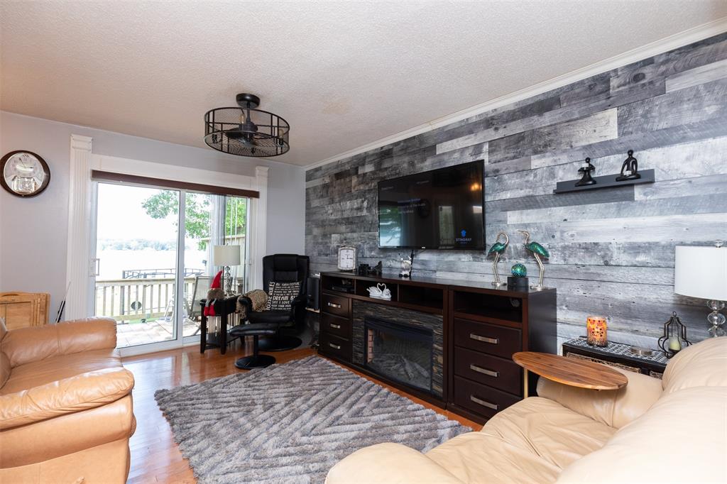 2825 ST CLAIR Parkway, Sombra, Ontario, Canada