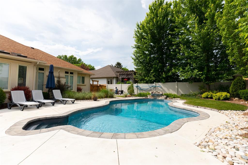 582 RIVERSIDE Drive, St. Clair, Ontario, Canada