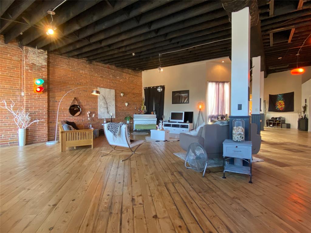 146-148 FRONT Street North, Sarnia, Ontario, Canada