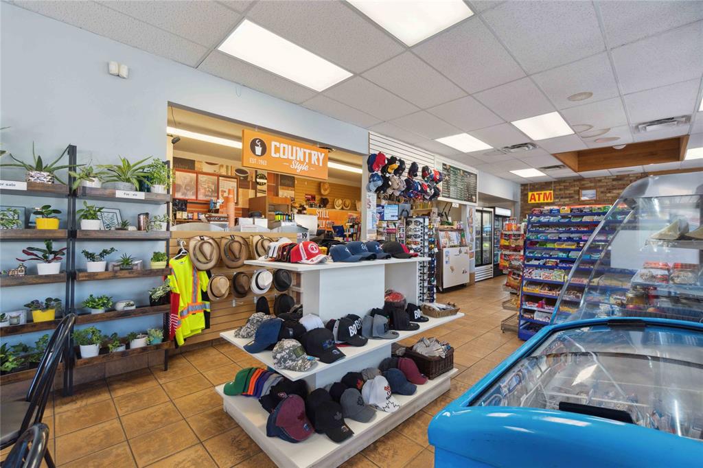 313 CHRISTINA Street North, Sarnia, Ontario, Canada photo 9