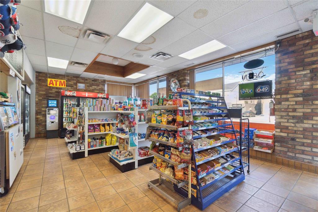 313 CHRISTINA Street North, Sarnia, Ontario, Canada photo 11