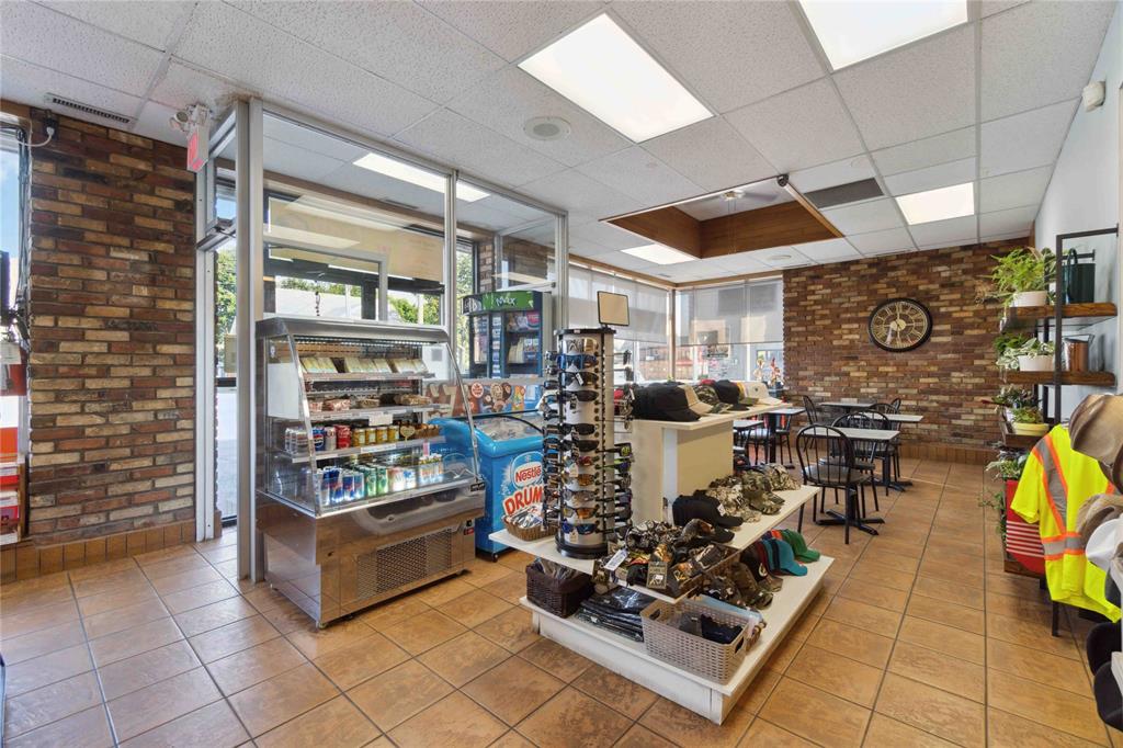 313 CHRISTINA Street North, Sarnia, Ontario, Canada photo 16