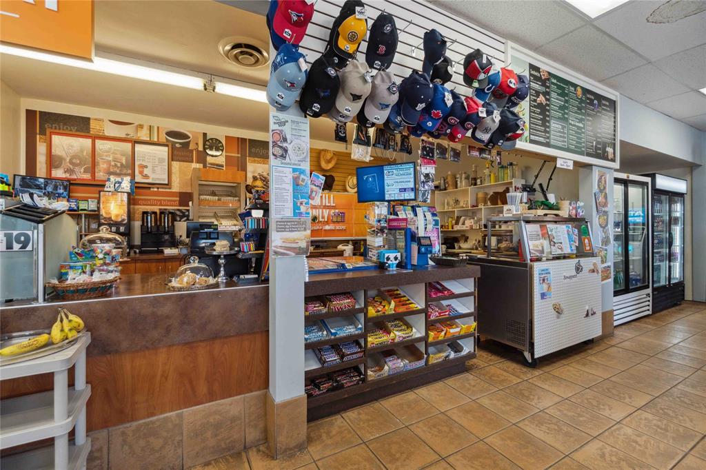 313 CHRISTINA Street North, Sarnia, Ontario, Canada photo 20