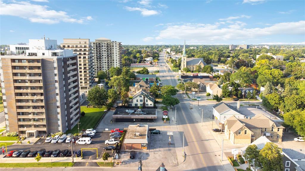 313 CHRISTINA Street North, Sarnia, Ontario, Canada photo 35