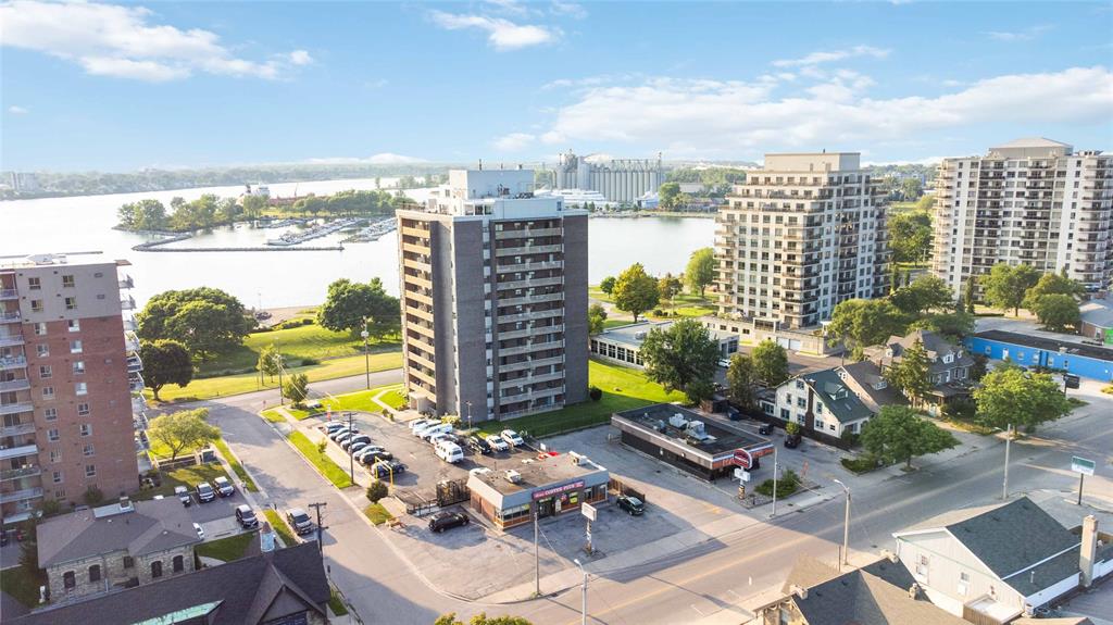 313 CHRISTINA Street North, Sarnia, Ontario, Canada photo 36