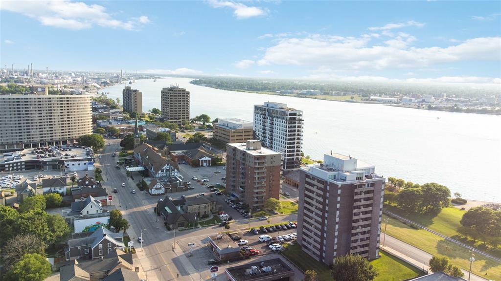 313 CHRISTINA Street North, Sarnia, Ontario, Canada photo 44