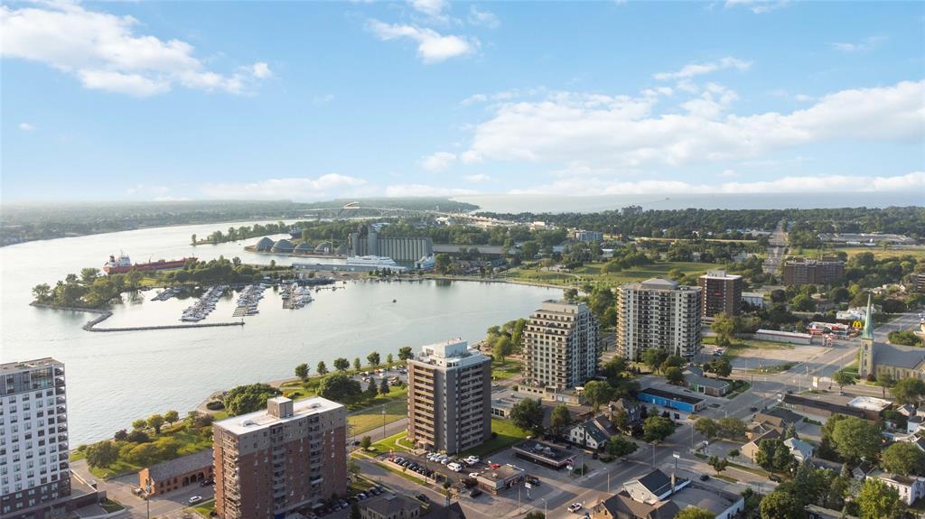 313 CHRISTINA Street North, Sarnia, Ontario, Canada photo 46