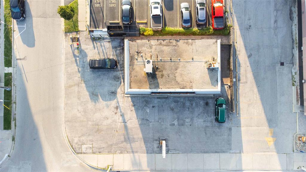 313 CHRISTINA Street North, Sarnia, Ontario, Canada photo 47